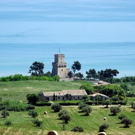Annunziata Sleeps 20 Pool Wifi * Citta Sant'Angelo