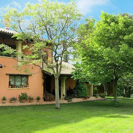 Holiday home Annunziata Sleeps 20 Pool Wifi *