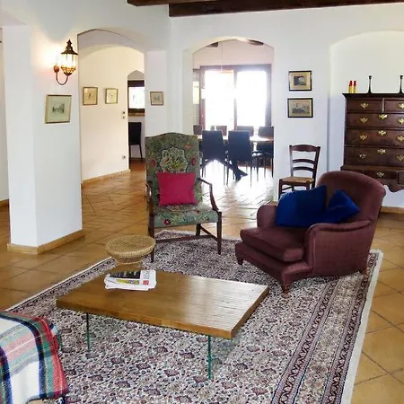 Holiday home Annunziata Sleeps 20 Pool Wifi Citta Sant'Angelo