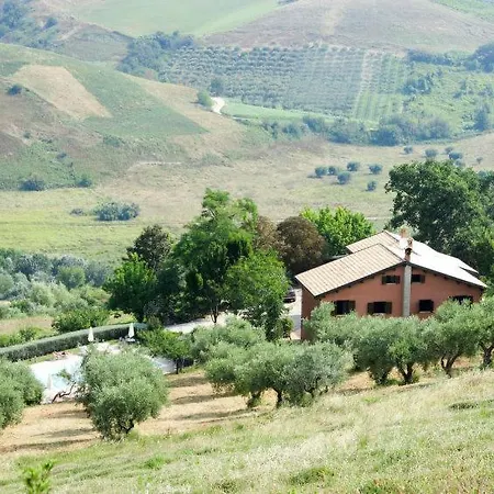 Annunziata Sleeps 20 Pool Wifi Holiday home *