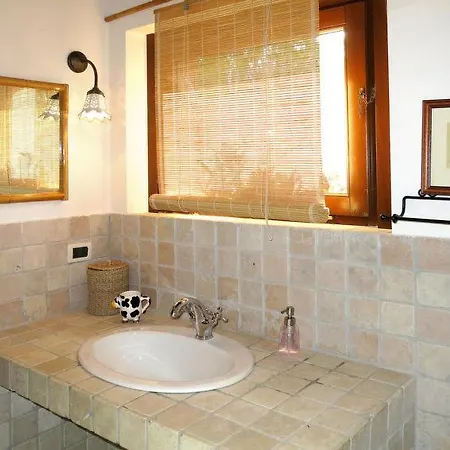 Annunziata Sleeps 20 Pool Wifi Holiday home Citta Sant'Angelo