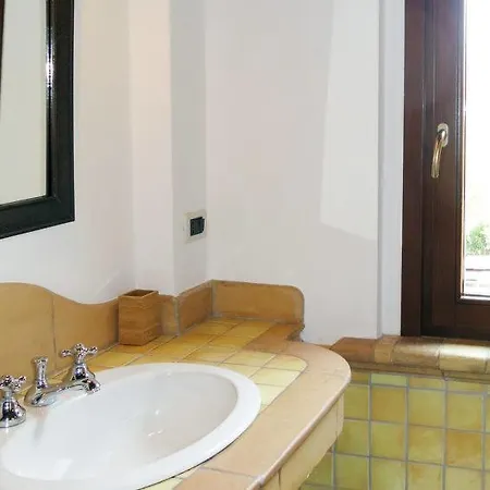 Annunziata Sleeps 20 Pool Wifi *